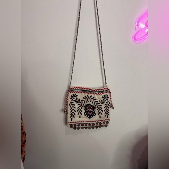 Emmie Embroidered Crossbody Free People - Picture 8 of 9